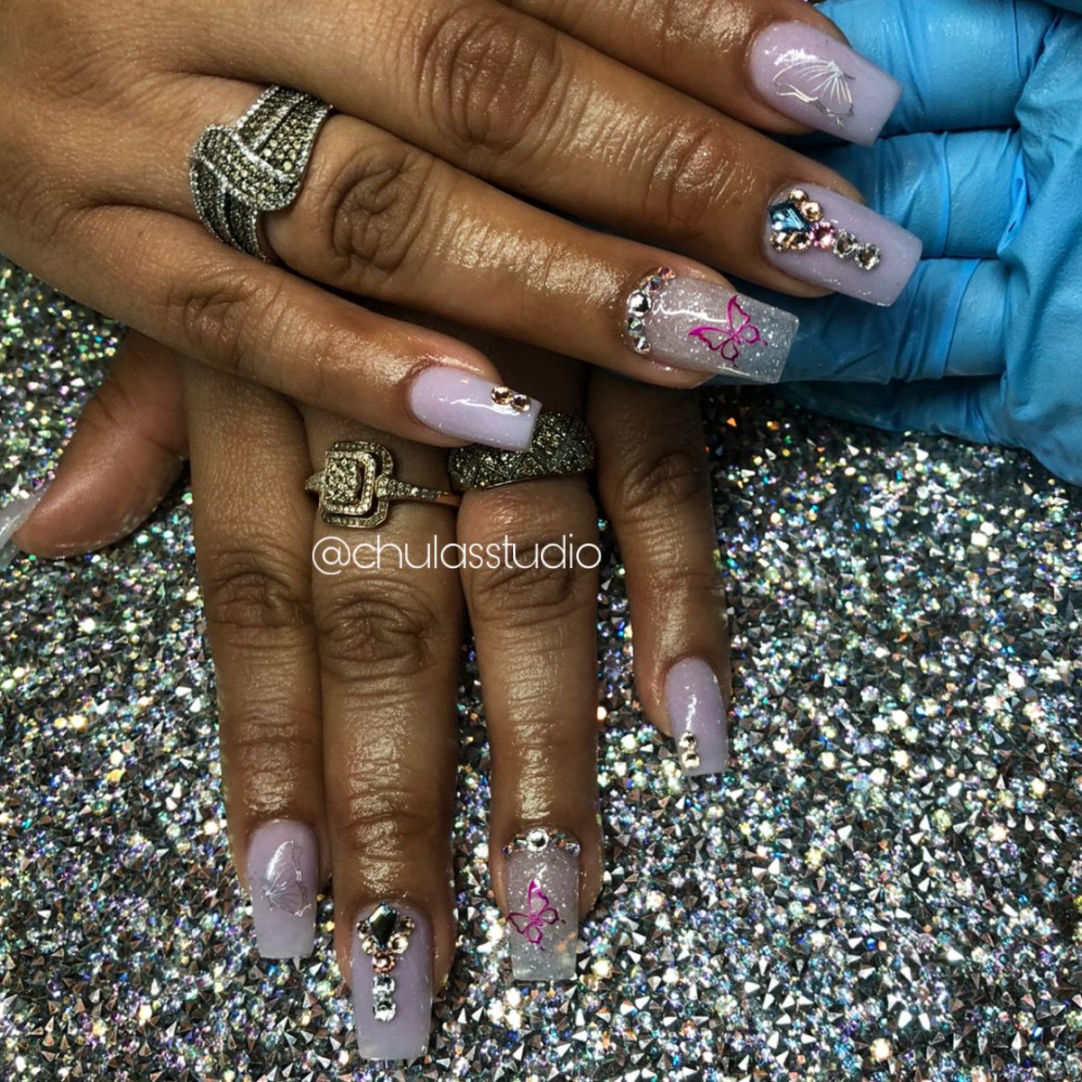 kushmamasita's tweet photo. ✨DM for Nail Appointments
instagram: @chulasstudio 🌸
facebook: Chula’s Studio 💻
📍Winston-Salem, NC
.
.
.
.
.
.
#winstonsalemmua #shortnails #pinkglitternails #winstonsalemnailtech #chulasstudio #royalbluenails #winstonnails #ncnails #instagramnails #gboronails https://t.co/85i6x3rHJH