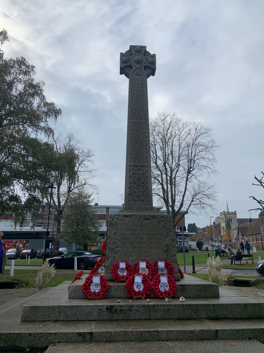 Harpenden's Remembrance Day Service will take place at 10.50am this Sunday at the War Memorial. The Parade will leave Leyton Rd at 10.30am and will make its way onto the High Street, to arrive at the War Memorial at 10.45am.
Everyone is welcome.
harpenden.gov.uk/remembrance