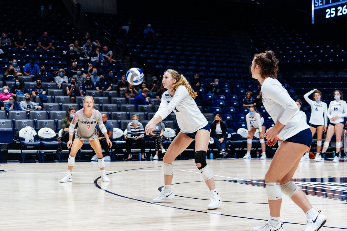 XavierVBALL's tweet photo. IT'S SENIOR WEEK! 🙌

Today we honor Kelly Franxman, our team leader in kills/set!! 🎯

Come see Kelly and all of our Seniors this Sunday at 2:00 pm as we take on DePaul! 🏐

#LetsGoX https://t.co/ijbHEUluo8