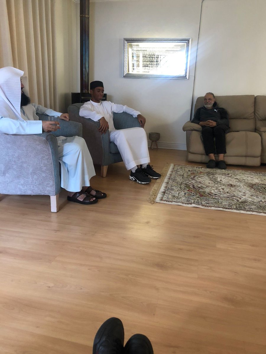 Couldn’t be happier. Jazak’Allah for coming to have a talk with us and making my Shahada one to remember✨ Alhamdulillah always🤲 <a href="/muftimenk/">Mufti Menk</a>