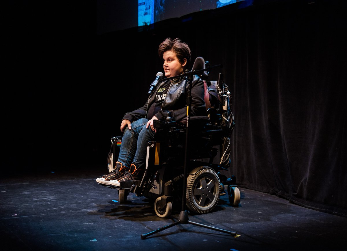 CripRiot's tweet photo. In case you missed it, here's a sneak peek of Lindsey Muszkiewicz's fantastic comedy set during the Making Waves fall festival a few weeks ago! Keep an eye out for some clips from her performance in the near future. #Disabled #CripRiot #InspirationPornStar https://t.co/Yu9iqtCDCY