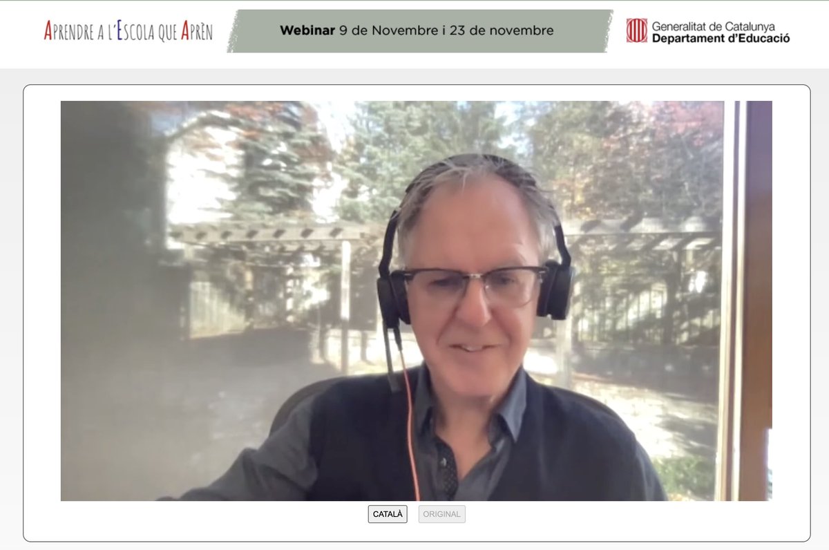 SusannaSoler's tweet photo. @HargreavesBC very moving explanation of his own experience as a child and as a teenager enable to connect with what was going on at school. The distance between his hard working-class reality and the school reality with kings, popes ...#AEAmotivació i #AprendrealEscolaqueAprèn https://t.co/au3bxwrTri