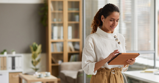 dmarins1's tweet photo. The future is wireless. Explore why and discover what the difference is between #SDLAN and #SDWAN: @VodafoneBiz https://t.co/VlAefPYMST https://t.co/PZGA3r9pWa