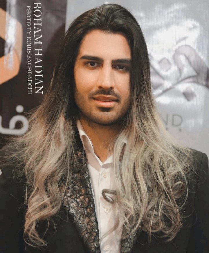 sepandinfinity's tweet photo. این بلندی و رنگ کردن موهای #رهام_هادیان نیست که مردونگی رو زیر سوال برده؛ این بی‌شعوری و توهین و تمسخر توعه که انسانیت رو زیر سوال برده و این بده. 
#اکران_جزیره #ماکان_بند #امیر_مقاره https://t.co/oa6euNZ8sX