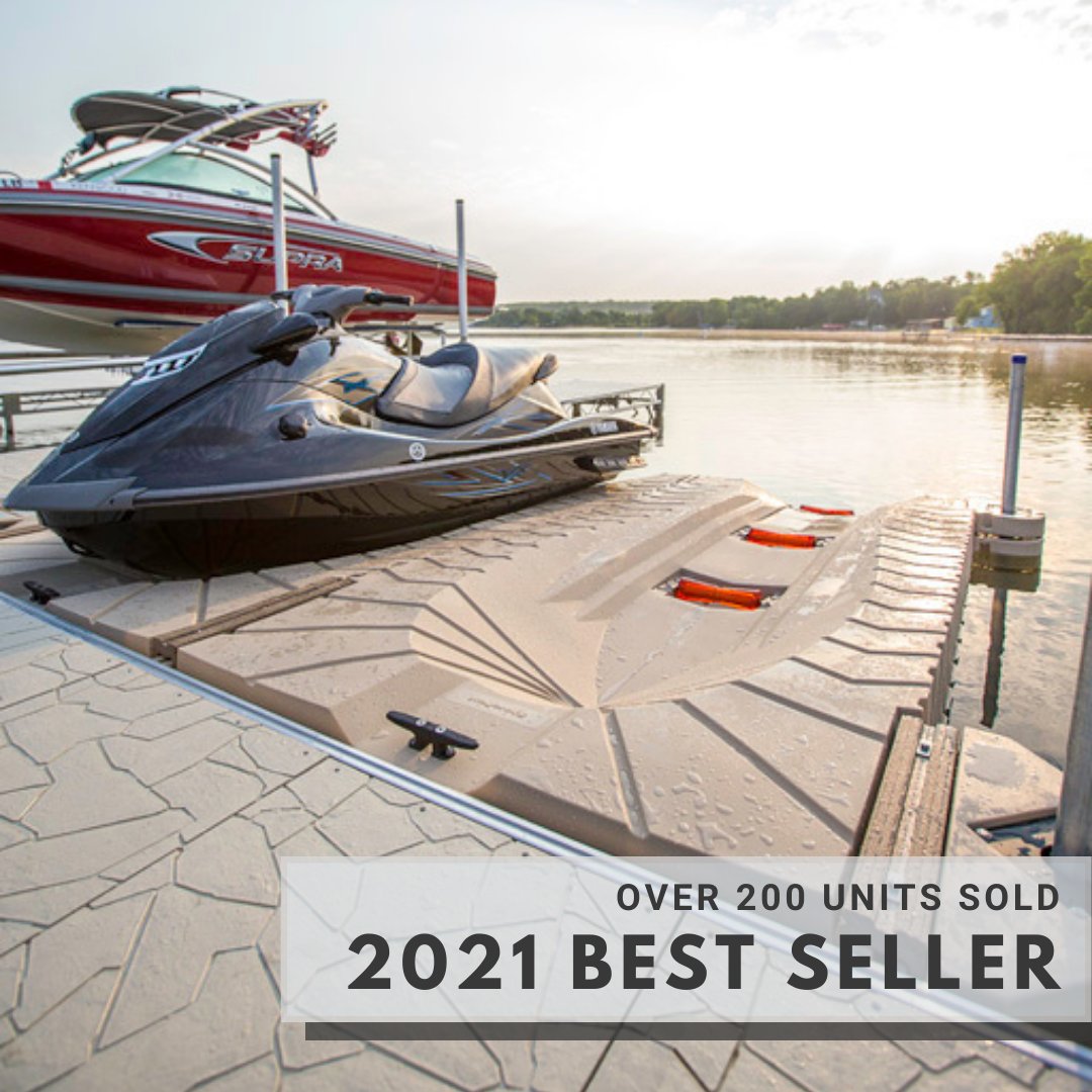 AtlDistributing's tweet image. With over 200 units sold in 2021, the ShorePort drive on PWC floating dock is one of our best selling products. 🤩 

Learn more about the product and find a local dealer on our website: bit.ly/38DEriL