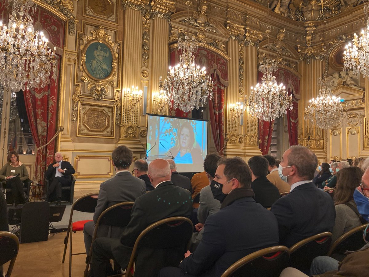 Mirova_RI's tweet photo. "Les acteurs de l’#ESS ont particulièrement bien résisté pendant la crise sanitaire, voire même se sont renforcées. C’est + de 2 millions d’emplois et de 165 000 entreprises !" Message d’@oliviagregoire à l’occasion des #GPFS21 #FinanceSolidaire #FinanceResponsable https://t.co/XEs6QgDx96