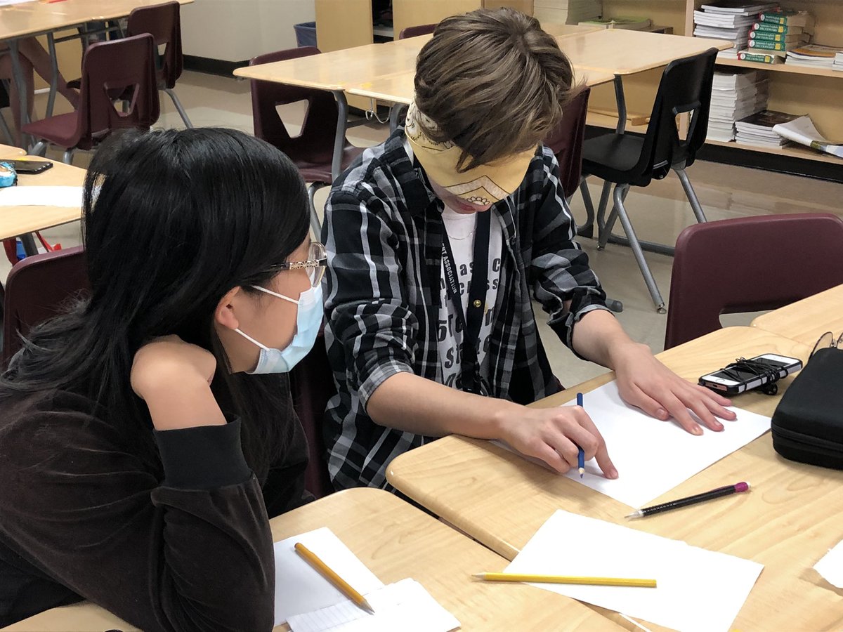 4th period is off to Uruguay!! Students had to draw the flag blindfolded while their classmate guided them in Spanish. @WeAreGRHS @LOTELAMARCisd