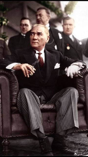Saygı ve özlemle anıyoruz. Ruhun şad olsun ATAM 🇹🇷🥺 #10Kasim <a href="/Ataturk/">Mustafa Kemal Atatürk</a>