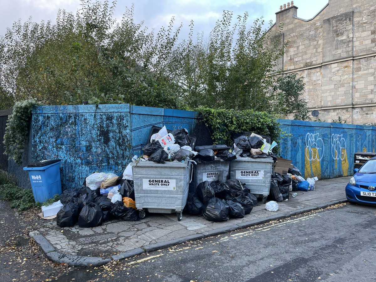 AnybodyButSNP's tweet photo. Yup broad daylight in Finnieston today @theSNP to blame. When they came to power 15 years ago Councils had funding to empty bins every week it’s now every 3 weeks @theSNP are destroying Scotland https://t.co/shggqnUrCW