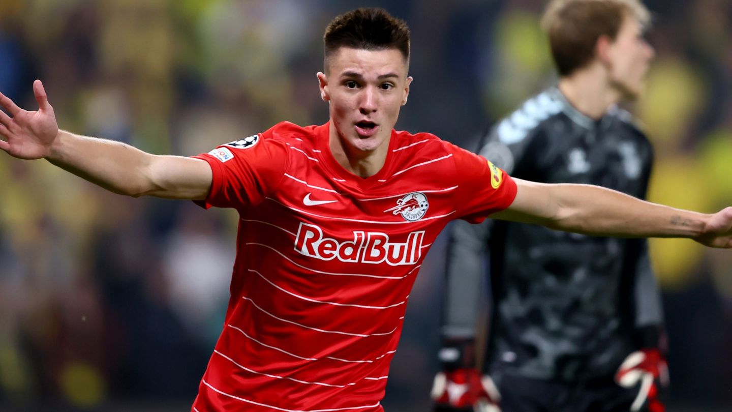 SESKO LINKED WITH MANCHESTER UNITED