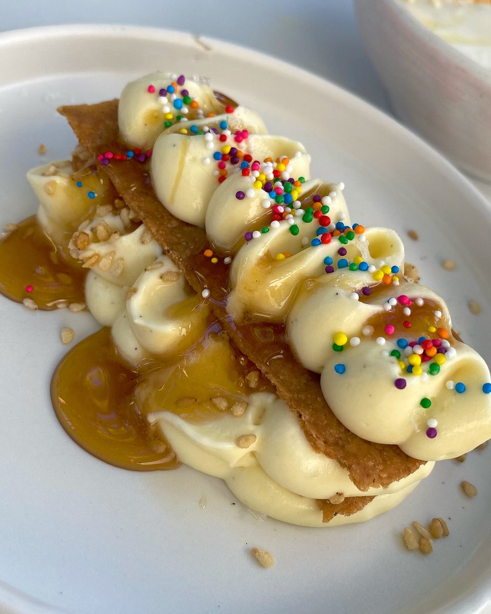 TheWhetPalette's tweet photo. 🔸 TURRÓN SHORTBREAD 🔸 spiced syrup + gooseberry at Miami’s ITAMAE
#ITAMAEseries https://t.co/pKUhl83F8C