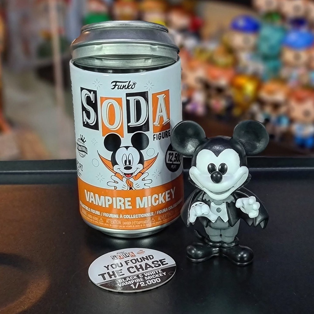 UkPopCollector's tweet photo. I got the chase !!
Black and White Vampire Mickey 1/2000 pieces
That's 3 chases from 6 Sodas to date .. loving my Soda luck
#misfitcollectors #pop #pops #funko #funkopop #funkoboss #myfunkopop #wefunkopop #collector #collection #toy #toys #toysofi… https://t.co/xlXV7F2BEp https://t.co/CHKAhgnqol