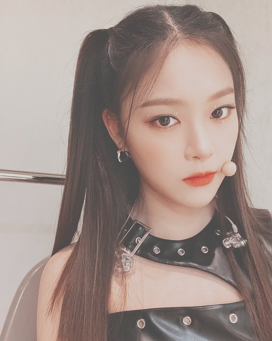 loona aesthetics ⭕ #LOONA #HULA_HOOP (@beautifulloona) on Twitter photo 