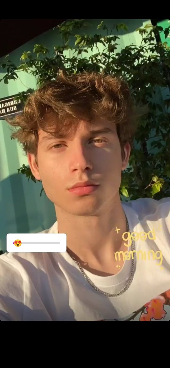 i2erva's tweet image. Galers alguém sabe o tiktok desse garoto? Amém, tamo junto 🙏