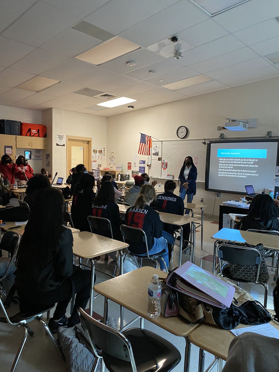 edgewoodhighbsa's tweet photo. We had a great meeting last Wednesday with great discussions and new insight!! Join us again this Wednesday, November 10th at 2:15pm where we will be discussing HBCUs!! https://t.co/rfm5YhHmM2