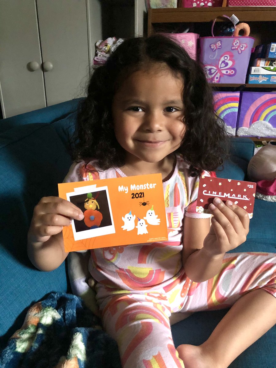 HppyHlthyTweets's tweet photo. One of our winners heading out to use their prize!!! Wishing we could be in our PJs snuggled up at home too 🥰🍿🎬 https://t.co/WR4ZVi03xu