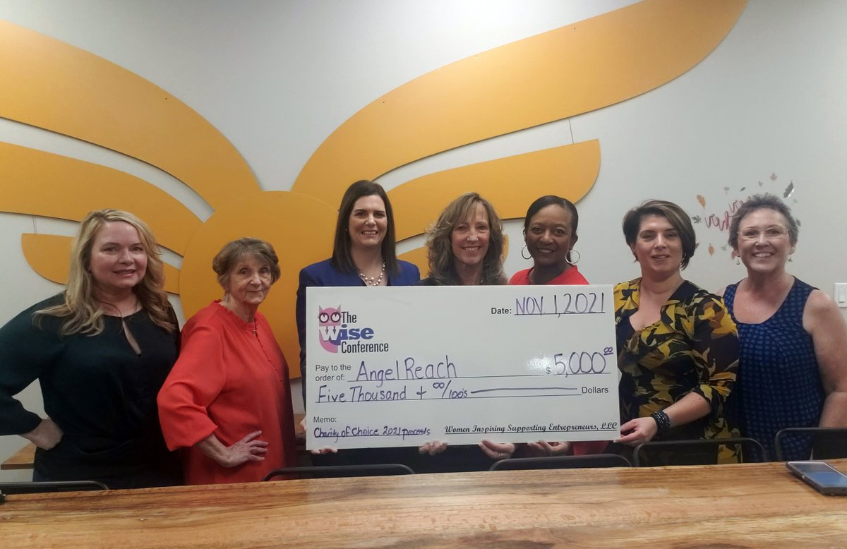 WiseConference3's tweet photo. 🦉 We were so honored to host Angel Reach as our charity of choice for this year's WISE CONFERENCE! 

❤️ We were overjoyed to present them with a check of $5,000.00 to continue their mission of helping young adults! https://t.co/P0sB7VKpQG