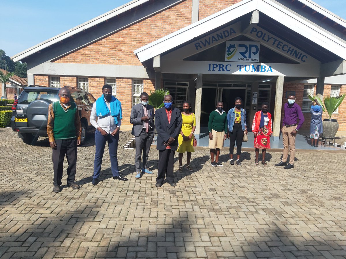 Kuri uyu wa Kabiri talk 09/11/2021
Abatorewe kuyobora abafite Ubumuga, ibiciro byihariye (URUBYIRUKO,ABAGORE)  mu murenge wa KINIHIRA, 
Bitabiriye amatora yabereye kuri IPRC Tumba aho bari bagiye kwihitiramo abazabahagaratira ku rwego rw'akarere.