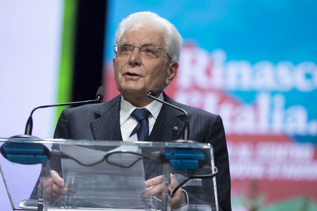 #Mattarella: grazie ai vaccini e grazie al senso di responsabilità e al rispetto degli altri e delle regole manifestati dalla quasi totalità dei nostri concittadini siamo riusciti a superare il tornante più impervio, abbiamo riconquistato importanti spazi di normalità, di libertà