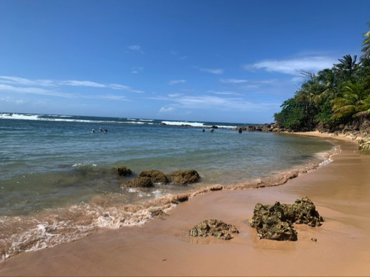 kbeatrizpacheco's tweet photo. @AVBot2 Las olas desde Dorado, Puerto Rico☀️ https://t.co/5xPyhNnHhp