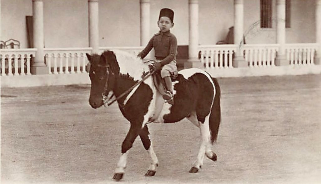 Moroccan Royal Archives ۞ tweet media