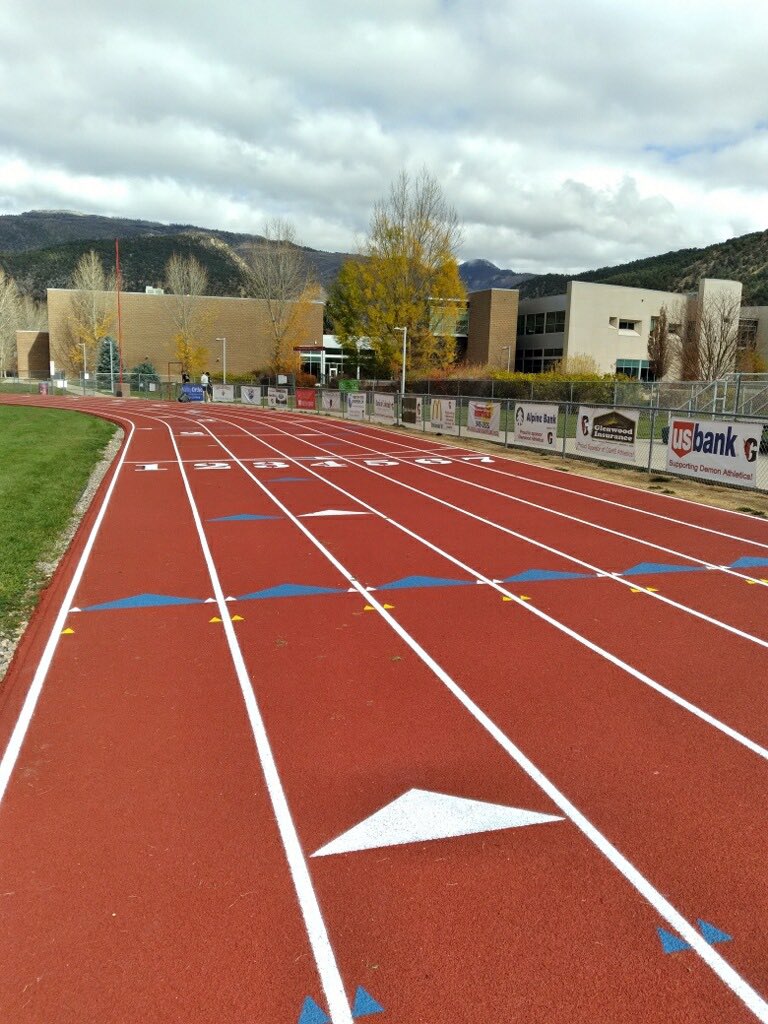Tarkett_Renner's tweet photo. #TrackTuesday comes from Colorado Today with the brand new Track that just finished up for @gsdemonsports. Thank you to Glenwood Springs for trusting us with your facility. @CHSAA @CoPreps @BeynonSports @TarkettGroup #ThinkRenner https://t.co/tCdzR5FUGG