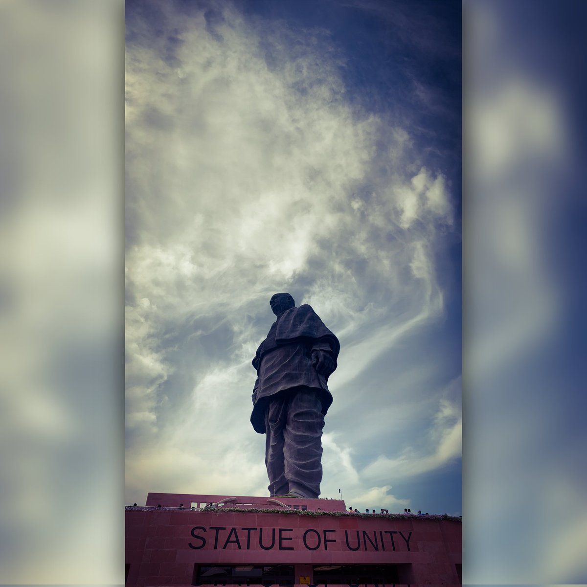 pooja9299's tweet photo. An Unexpected Beauty....❤️
Life is not what you expect: it is made up of the most unexpected twists and turns....and this was my unexpected turn....

I can't put into words how beautiful it was...

#statueofunity #gujarat #gujarattourism #sardarvallabhbhaipatel #followingpsyche https://t.co/EvWqdVPvAc