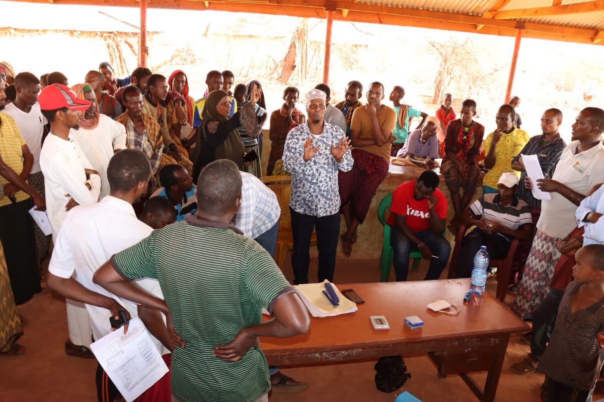 HonBashane's tweet photo. Earlier today, I inspected issuance of National identification cards(ID) in Wargadud Ward, the process so far started very well, and I urged those who have attained the age of 18 years to make use of this opportunity and get this Important document. https://t.co/dvvqS4dBxH