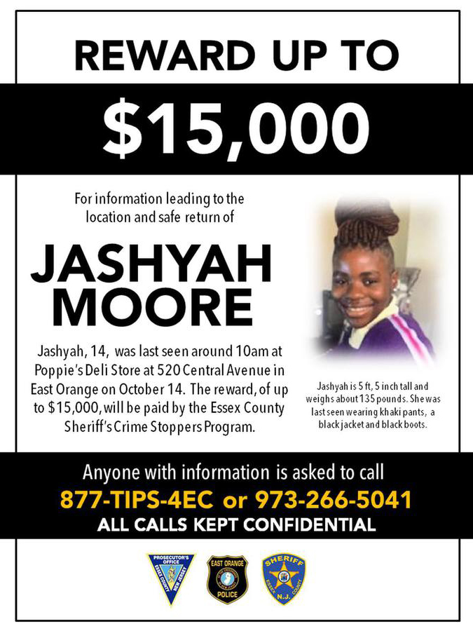 RolfFunCycleIII's tweet photo. #WhereIsJaShyah? This bluebird squawkbox can do more than roast. #GabbyPetito’s family is teaching.
Share for all families. Keep the lanterns on. https://t.co/x7pe7hgh02