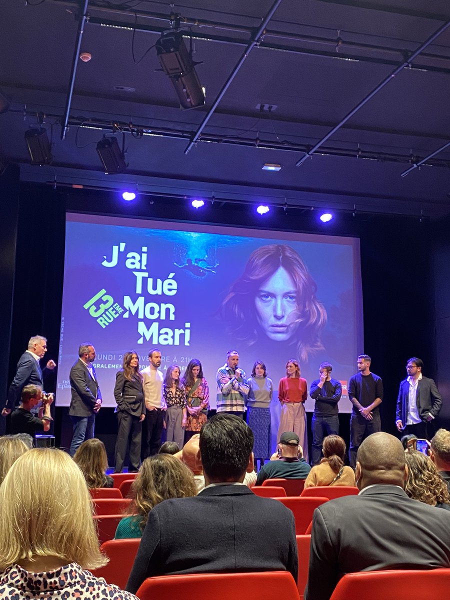ItsClemL's tweet photo. Soirée @13emeRUE pour le lancement de #jaituemonmari https://t.co/Dnfz3jQOU3
