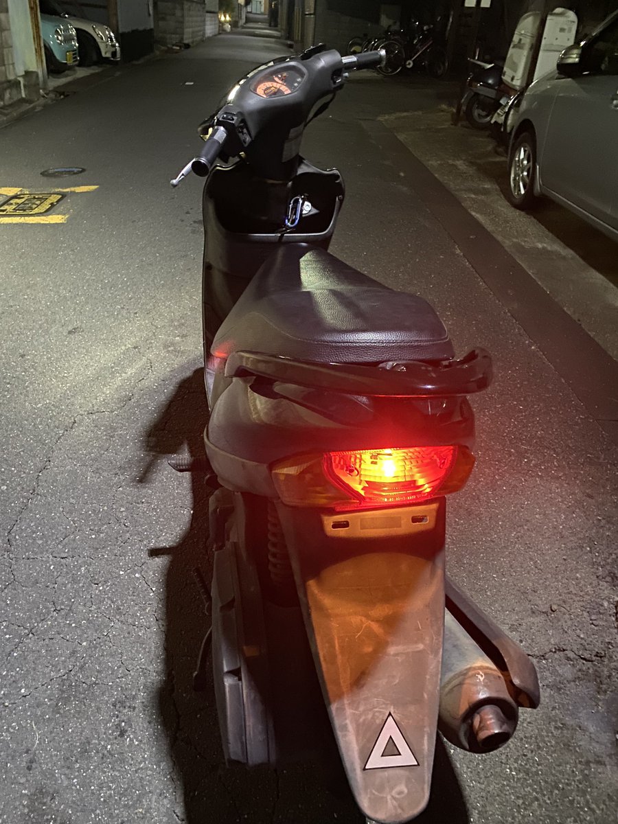 syo20040130's tweet photo. アドレス売ります
不具合はありませんほぼ純正です
大阪からです現車確認可能です
気になる方DMお願いします
#アドレス売ります
#シグナス売ります
#xjr売ります
#アドレスS売ります
#単車売ります
#バイク売ります
#ゼファー売ります https://t.co/98FJTLL1Ic