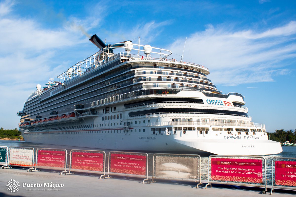 PvMagico's tweet photo. Bienvenido Carnival Panorama, es un placer recibirlos y brindarles una bonita experiencia✨🛳
#wearecreatingmagic #elpuertodemexico #puertomagicopv #PV #visitmexico #travel #PuertoVallarta #Prevención #CuidarnosTodos #crucero #cruise #carnival #carnivalpanorama https://t.co/nqDzSjJVDA