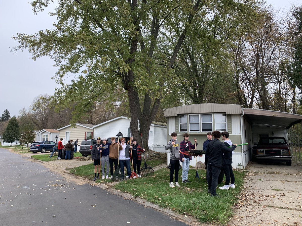 CHS Students out and about for community service day. Enjoying the time in the community. #CommunityService