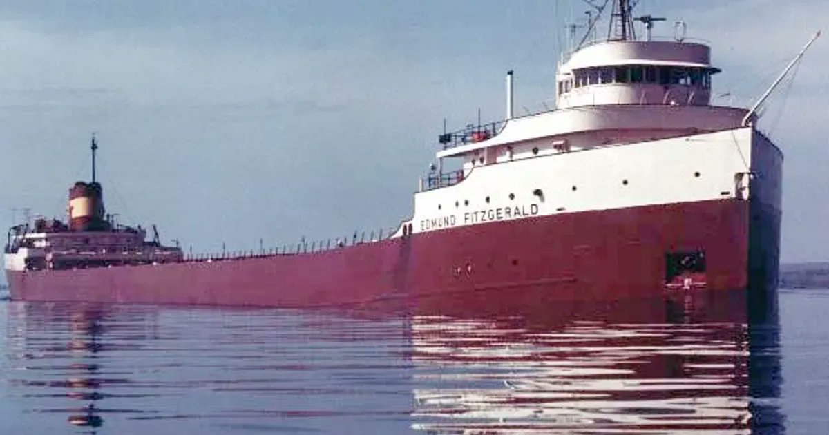 At this time, 2:15PM on November 9, 1975, the Edmund Fitzgerald departs Superior, Wisconsin en route of Detroit with 26,116 tons of taconite pellets.

upsupply.co/journal/the-wr…
