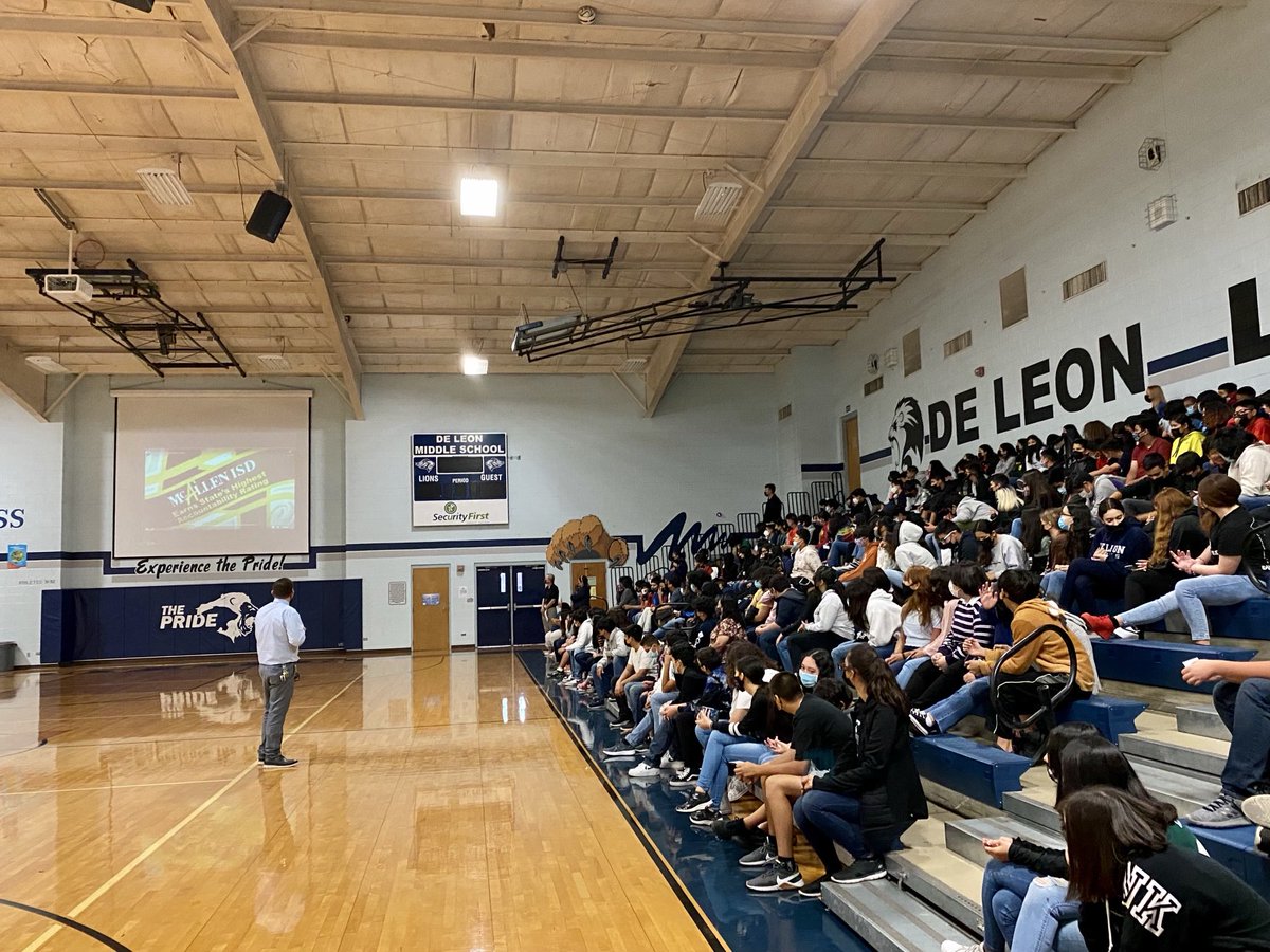 deleon046's tweet photo. ⁦@McAllenISD⁩ Early Achieve HS presenting to our 8th Lions! https://t.co/Px15ekapOX