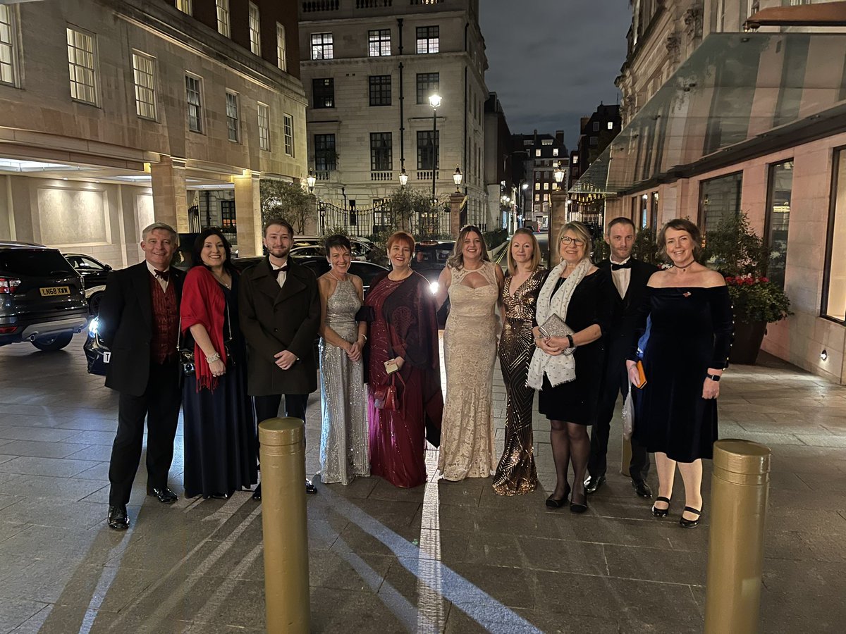 Jarmila_Yu's tweet photo. Super excited to be here tonight at the @Grosvenor_House with one of our fab clients @paradigmhp who is shortlisted for a @bbexawards award #BBEA21. Good luck #teamparadigm! https://t.co/UkNG4JRzdk