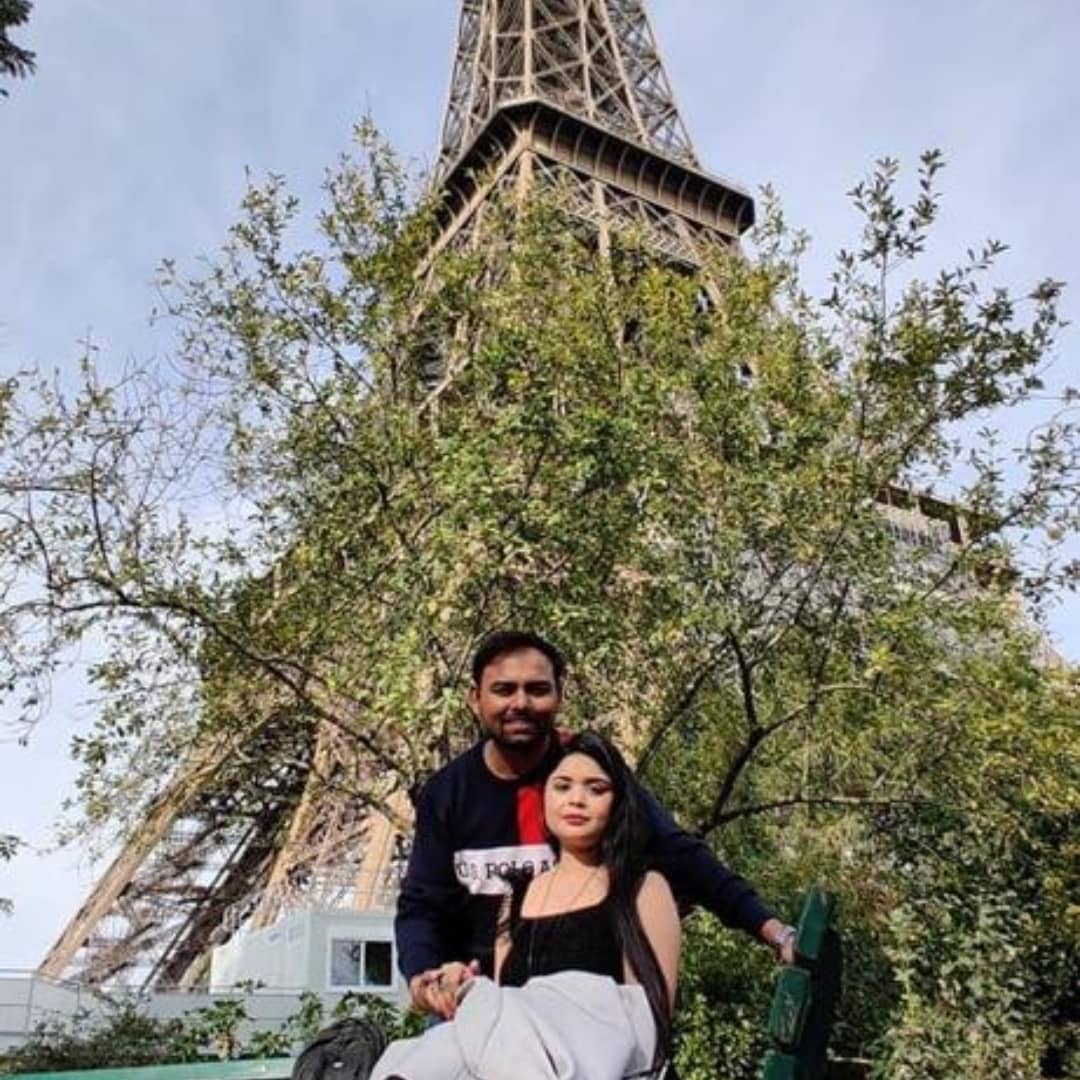 SailaniTours's tweet photo. #sailani #Paris 
Our valuable customer enjoying there tour. Thanks for sharing the picture Ashish ji. https://t.co/bd7DLlcV7o