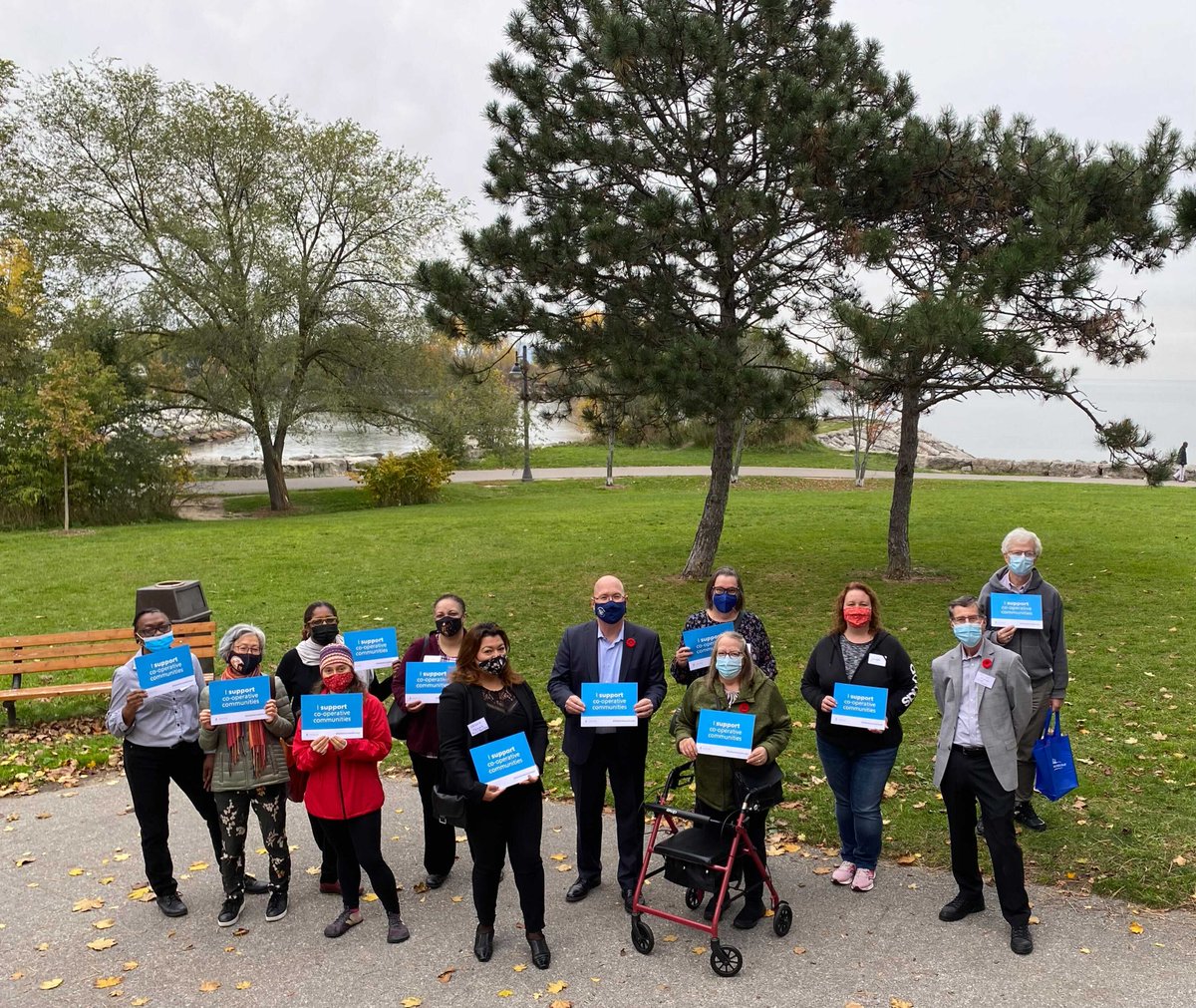 CHFCanada's tweet photo. Thank you Minister @SteveClarkPC for touring Mimico Co-operative Homes with us today. We look forward our continuing work together to ensure Mimico Co-op, and co-ops like it all across ON, can continue to provide good-quality affordable housing to Ontarians. #fixtheformula4coops https://t.co/b6Wmr68ptV