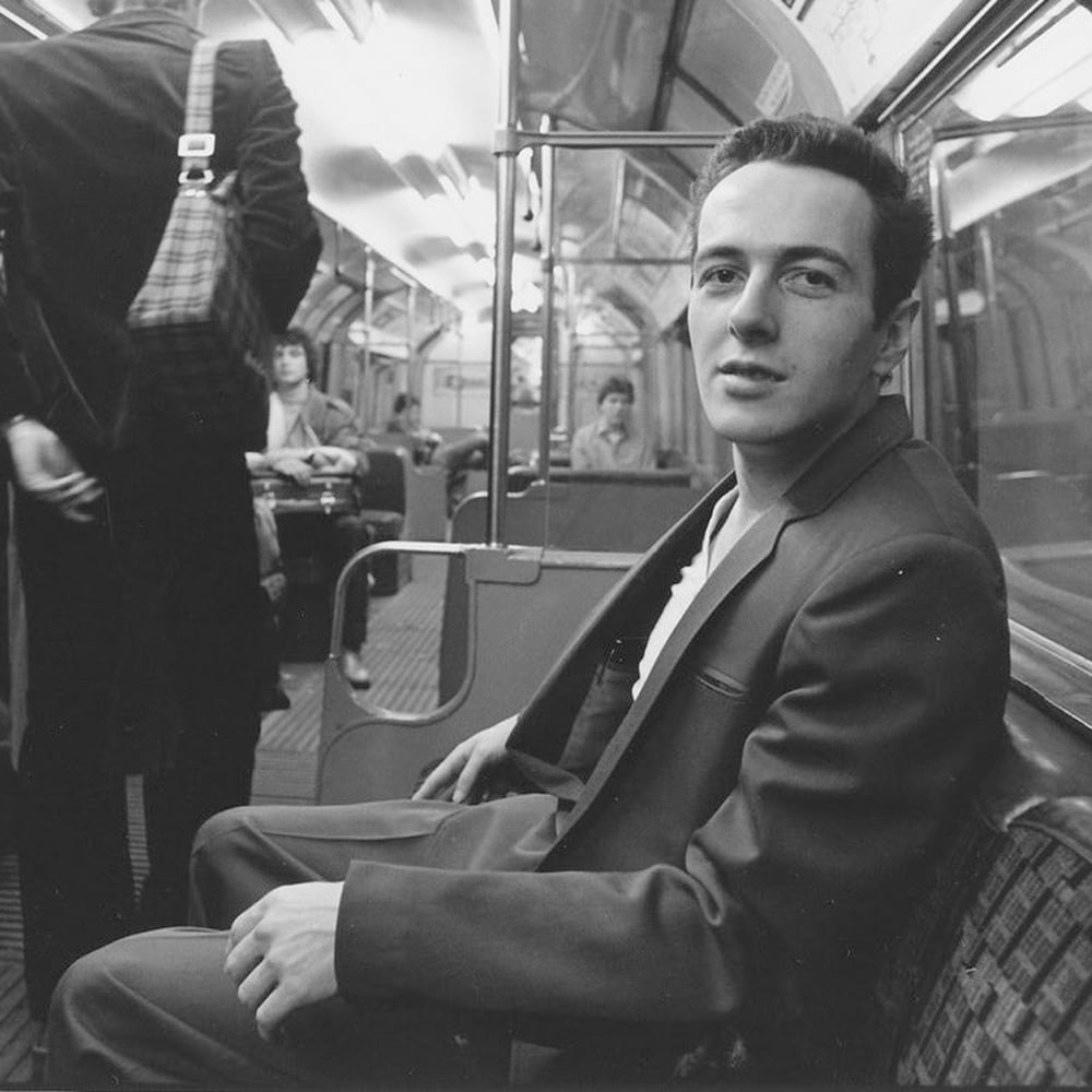 PunKandStuff's tweet photo. Joe Strummer

“Punk rock isn't something you grow out of. Punk rock is an attitude, and the essence of that attitude is 'give us some truth."

Photograph by Herbie Yamaguchi https://t.co/8wgNwyhNxJ