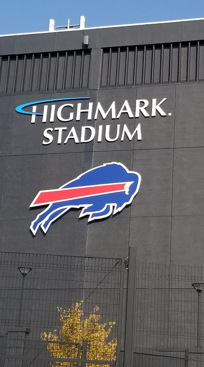 prideNpunish's tweet image. This is the Place!This is the TEAM!We need FALCON NATION THERE TO SUPPORT! Tickets are SELLING fast!We just received 500 more tickets for sales and distribution at the High School.  Enter Door 14 and go to the South Office! $10 per ticket,CASH ONLY! Why stand in line at the gate?