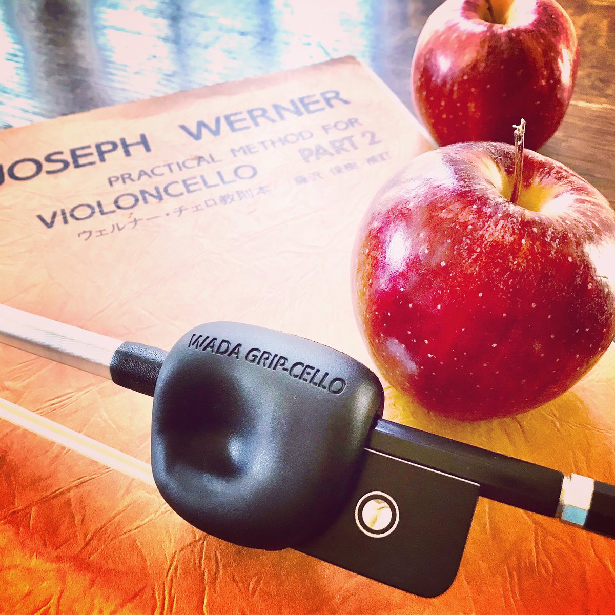 BowGrip's tweet image. Wada Cello Bow Grip - build your fundamentals with profundity.

For more information and reviews from cellists and cello teachers, visit wadabowgrip.com
•
•
•
•
#cello #cellist #cellopractice #celloteachers #cellolessons #suzukicelloschool #suzukicelloteacher