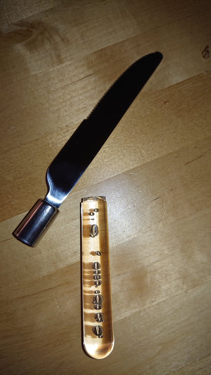 AngieVl's tweet photo. @IKEANederland Mijn Bubblor mes brak vanmiddag af op een zachte boterham. Tijdje geleden ook al één gebroken: productiefoutje? https://t.co/pLbFalWdm0