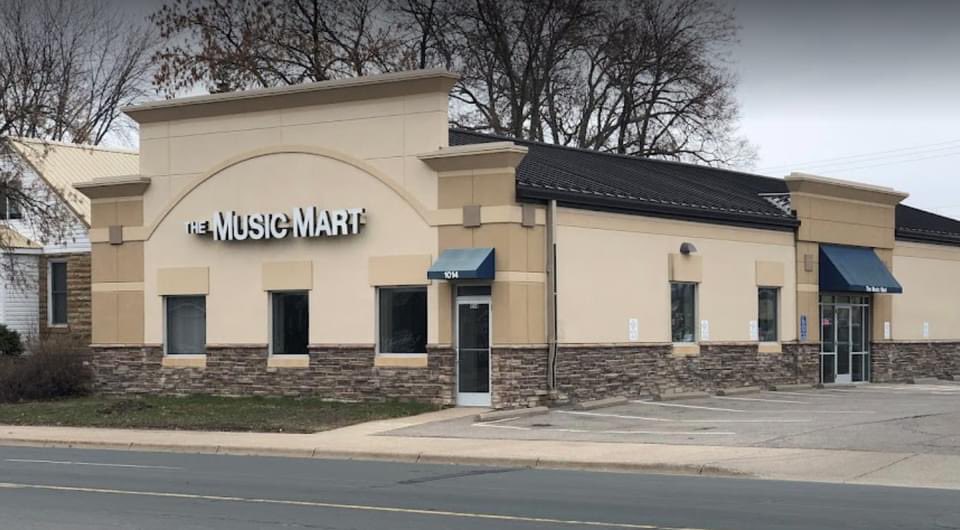 Mavmachine's tweet photo. Exciting news we have just received a matching donation of up to $1,000 from our friends at the Music Mart! Thank you so much to Joe Meidl and the wonderful staff for your generous donation - now fans please help us achieve this match by donating today!!! https://t.co/PAsqSVNfwl https://t.co/xs3UAnMFhE