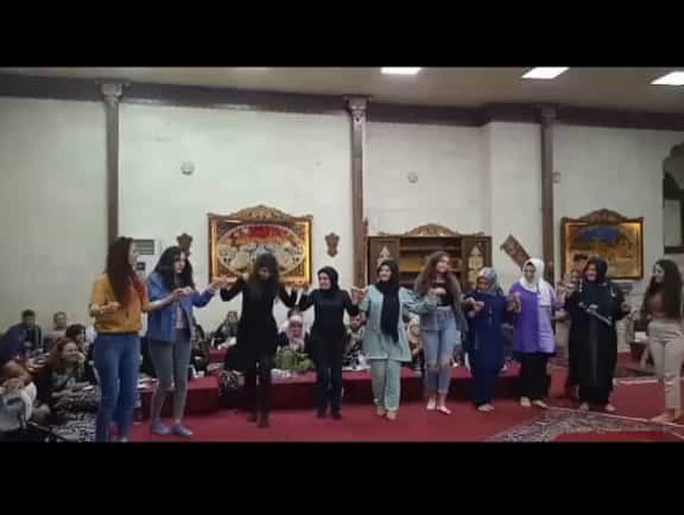 surfakadinda's tweet photo. Her geçen gün ailemiz büyüyor.

Sıra gecesi programımızda üyelerimizi, gönüllülerimizi, gönül dostlarımızı birbiriyle tanıştırdık, kaynaştırdık.

DEVA Kadınları gümbür gümbür geliyor💧🌱 https://t.co/w04fjdtvc9