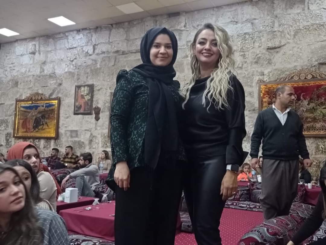 surfakadinda's tweet photo. Her geçen gün ailemiz büyüyor.

Sıra gecesi programımızda üyelerimizi, gönüllülerimizi, gönül dostlarımızı birbiriyle tanıştırdık, kaynaştırdık.

DEVA Kadınları gümbür gümbür geliyor💧🌱 https://t.co/w04fjdtvc9