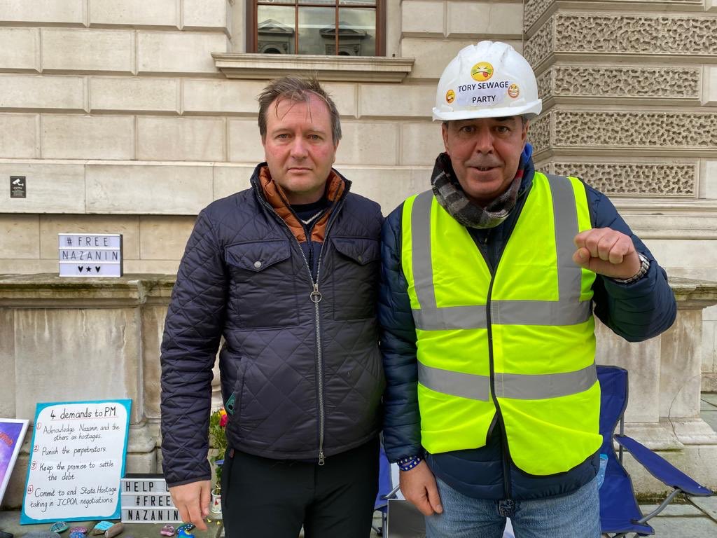 snb19692's tweet image. #FreeNazanin We are whole heartedly behind Richard and his steadfast campaign.