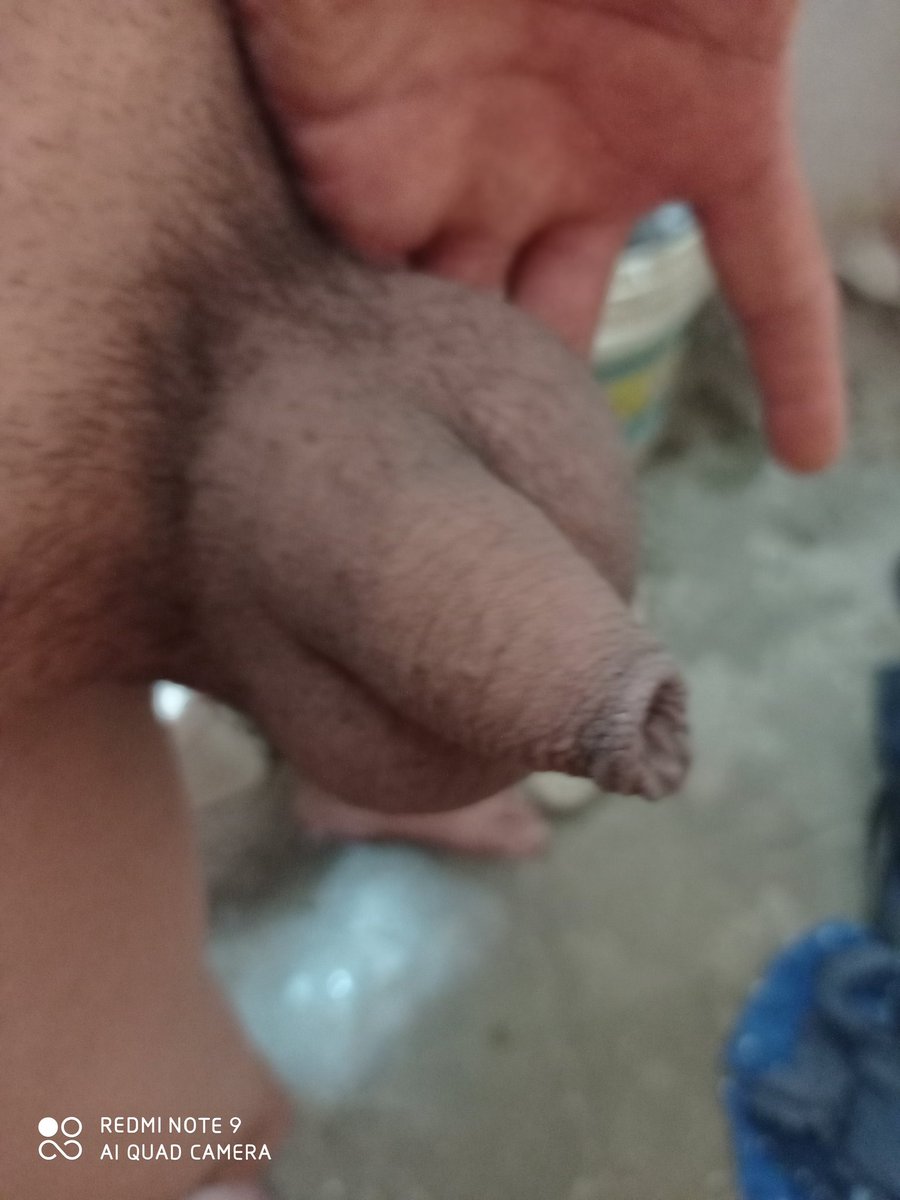 Calient02342975's tweet photo. Mis huevos mi verga abra una más grande para que le dé rico a la panochita de mi mujer https://t.co/vB1GWB0xTI