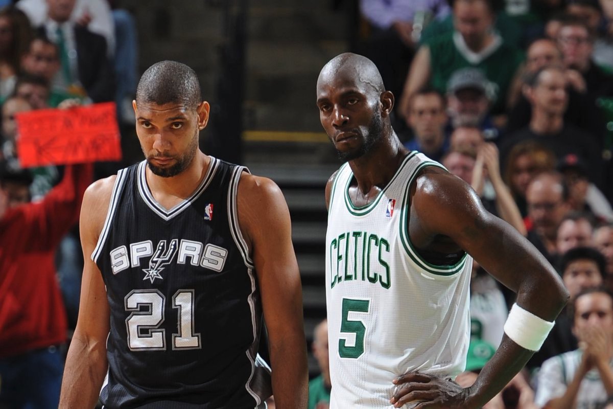 Question: If you were to replace Tim Duncan with Kevin Garnett on the San Antonio Spurs all those years and put Duncan in Garnett’s shoes, how many championships does each player ultimately win???

@BodogCA https://t.co/Lqyrp0du28