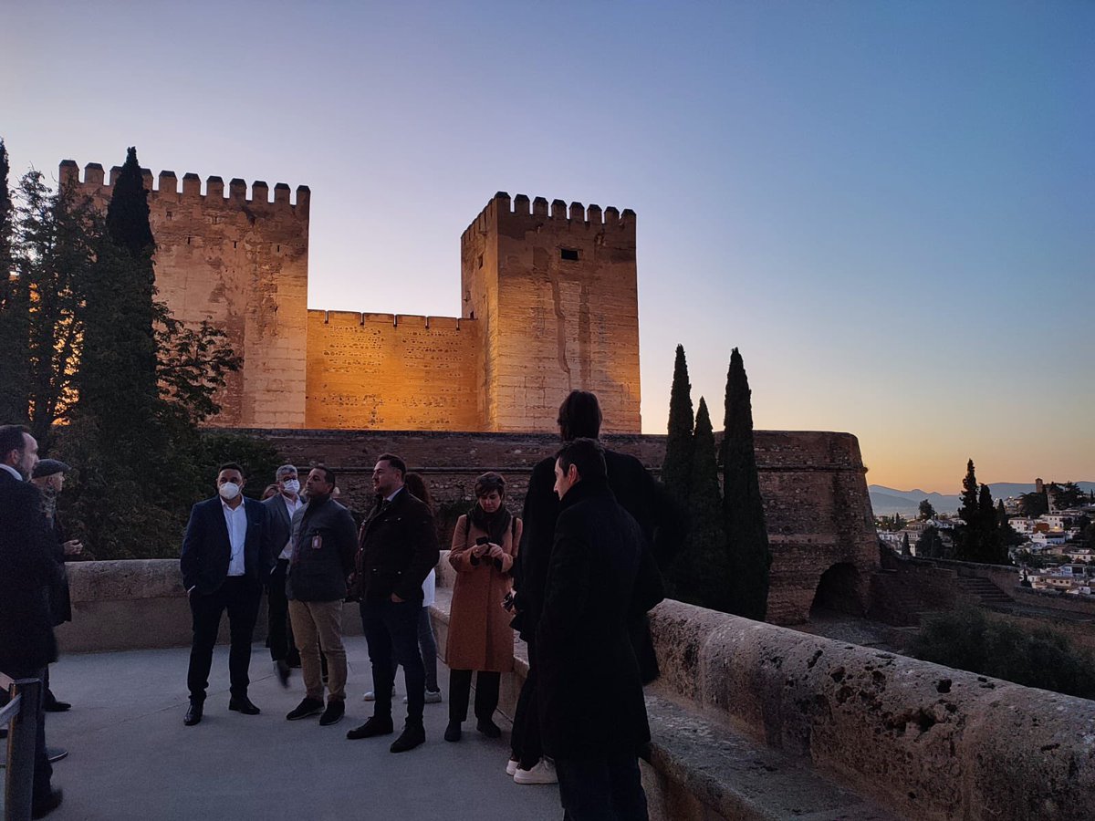 MarcaMacael's tweet photo. 🇪🇸 Visita a la @alhambracultura 
🇬🇧 Visit to The Alhambra

#MarcaMacael #MarmolBlanco #MacaelMarble @AemaMacael @extendajunta @AndaluciaJunta https://t.co/Qtd3RdQulK