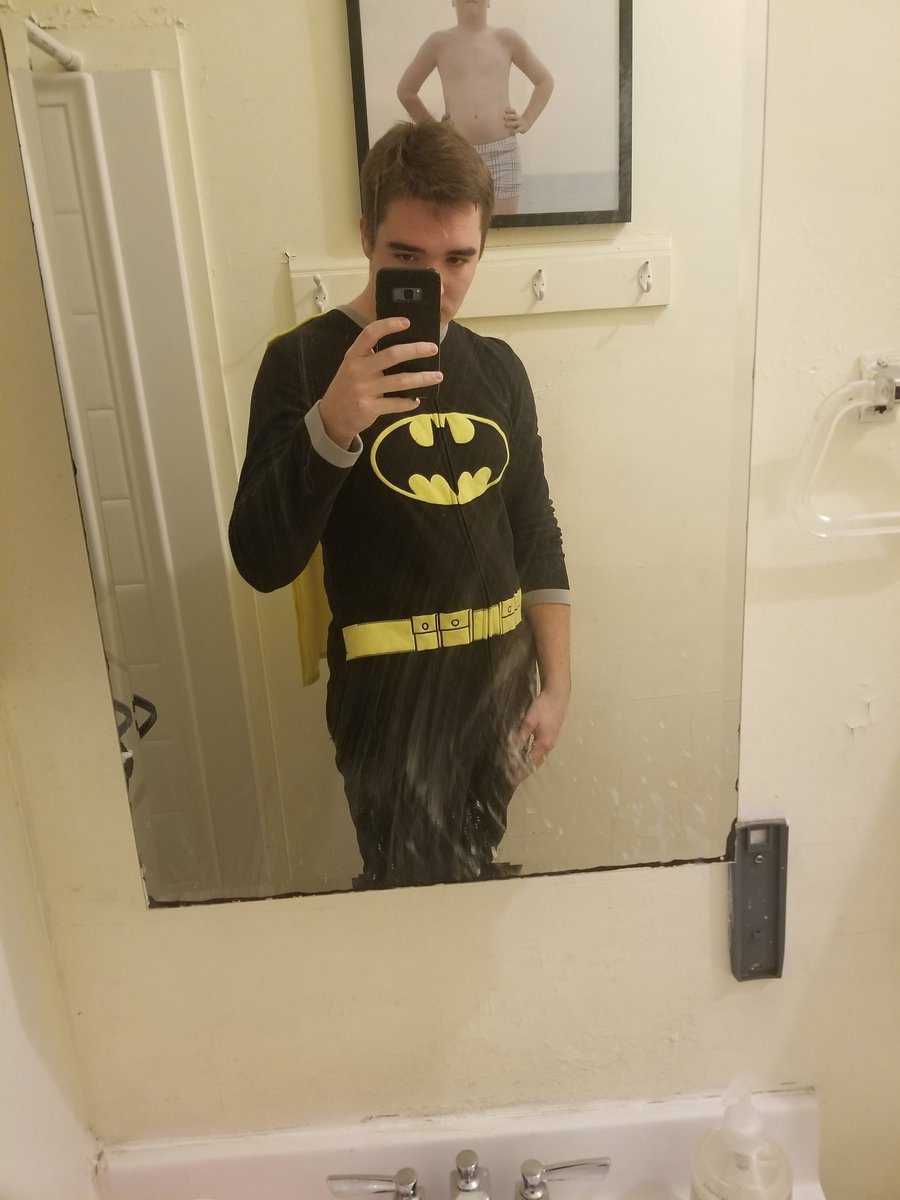 CONTRACT tweet media